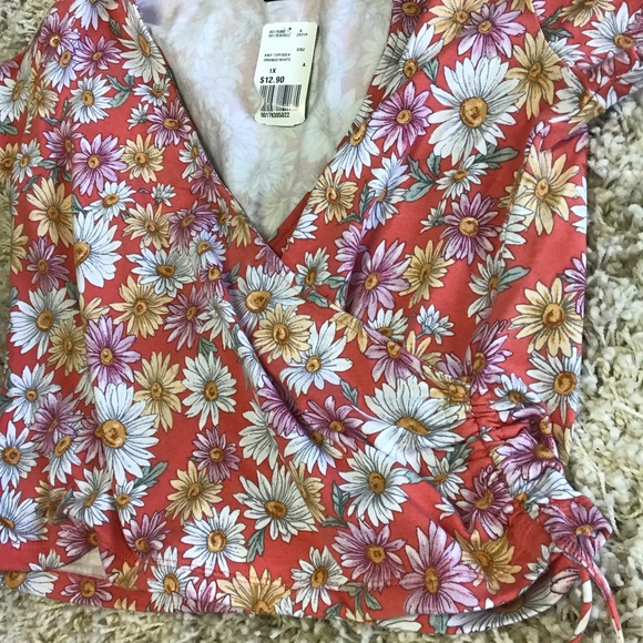 Crop tee - Picture 4 of 4